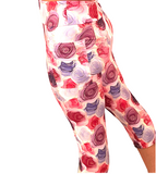 WOMAN WEARING ROSE LEGGING CAPRIS