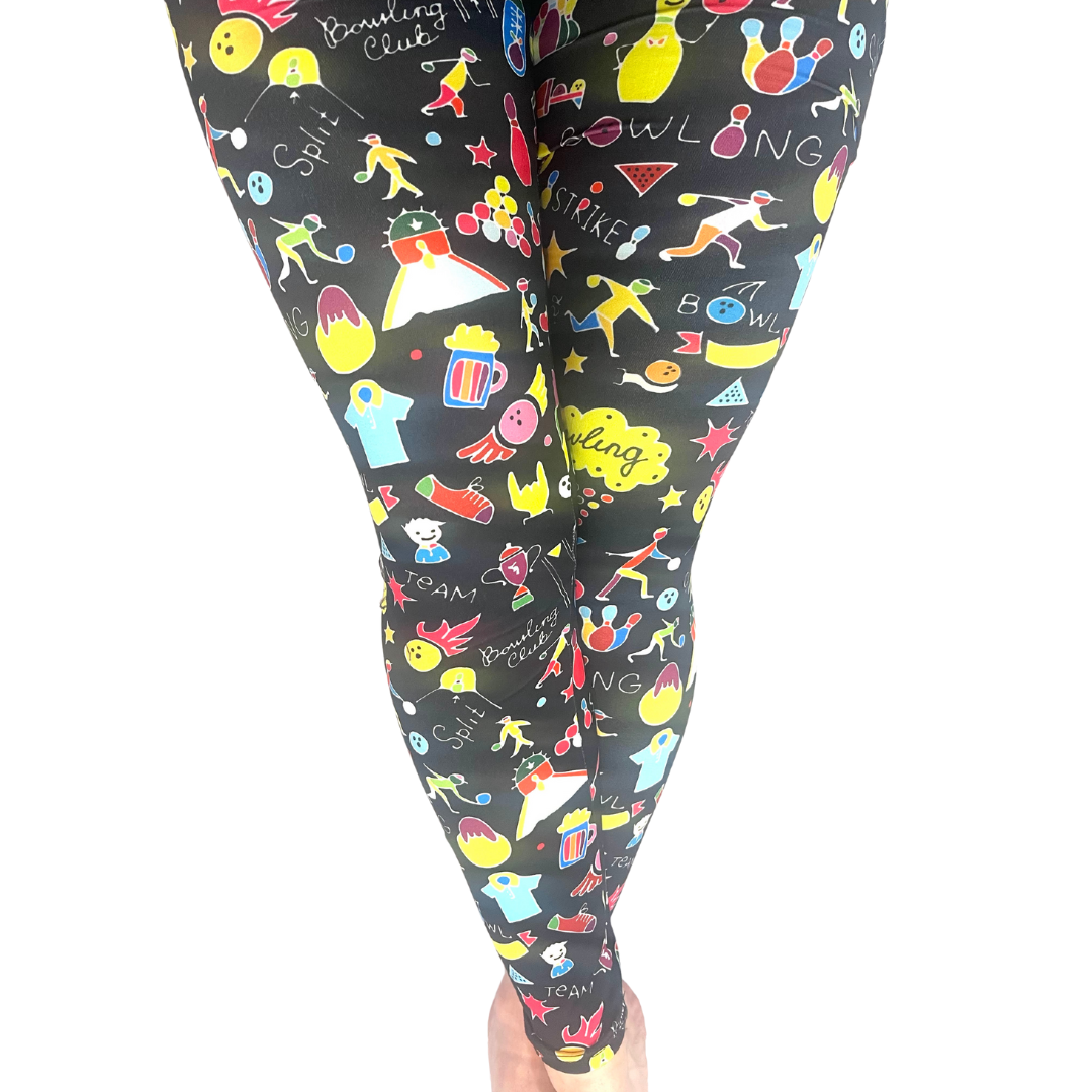 WOMAN WEARING EXTRA PLUS BOWLING LEGGINGS