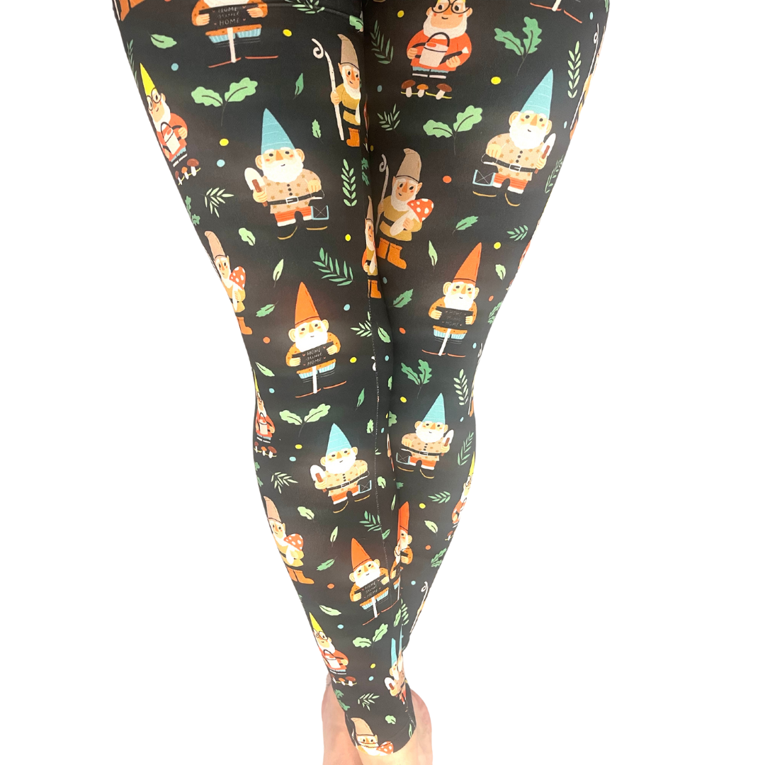 WOMAN WEARING EXTRA PLUS GNOME LEGGINGS